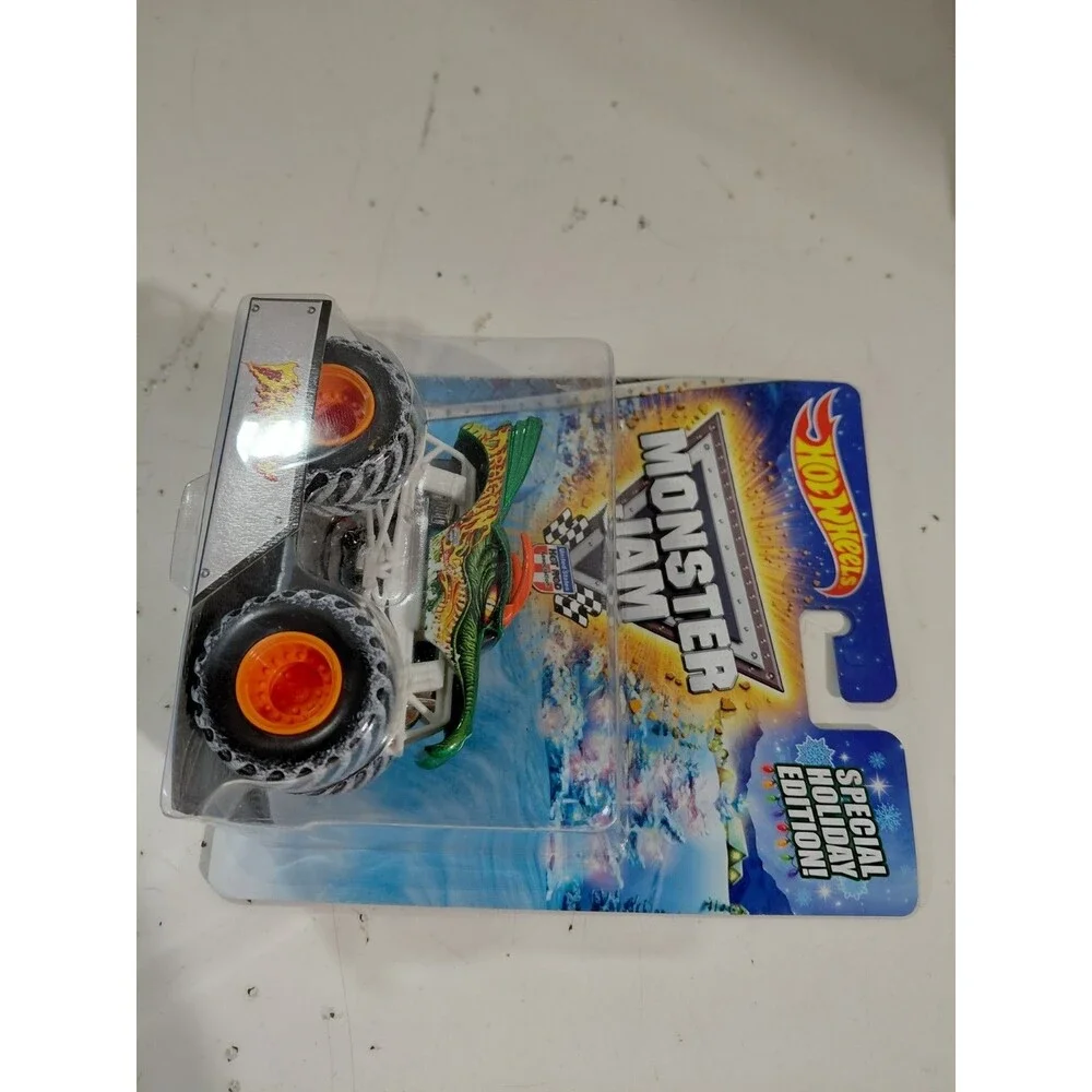 NIP Hot Wheels Monster Jam Holiday 1:64 Die Cast Dragon w/Snow Tires